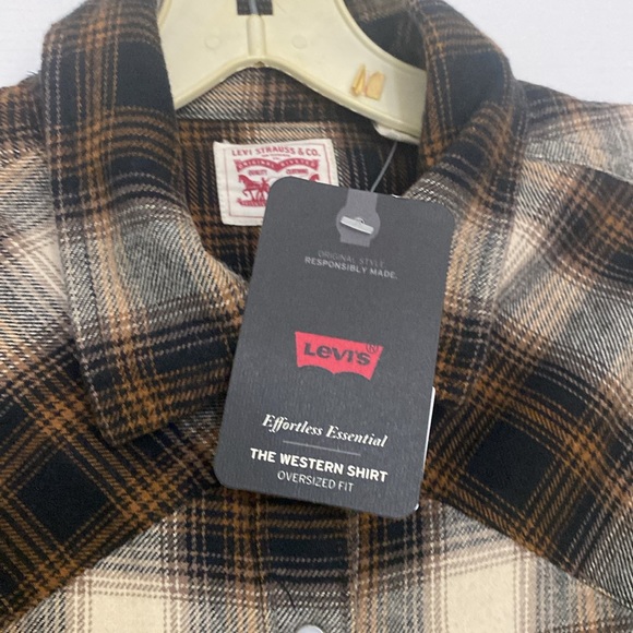 Levi's Women's Dylan Oversized Western Shirt NEW with Tags - Picture 7 of 7